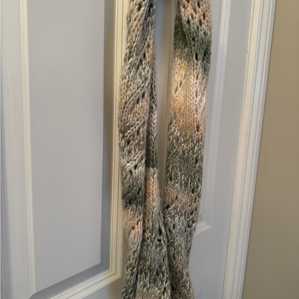 Infinity knit Scarf - Picture 4 of 6